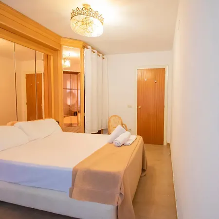 דירה Ciudadela 3000 *